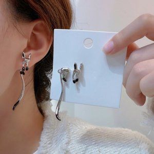 NEW Silver Long Tail " FOX " Ear Jackets Earrings Silvertone